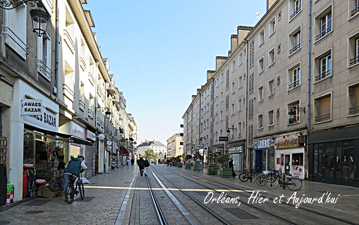 Orléans - Rue des Carmes - Perspective vers place de Gaulle, Mars 2022 photo