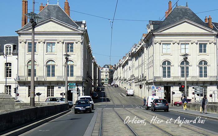 Orléans - Rue Royale - L Entrée sud, vue depuis le Pont Royal, Septembre 2015 photo